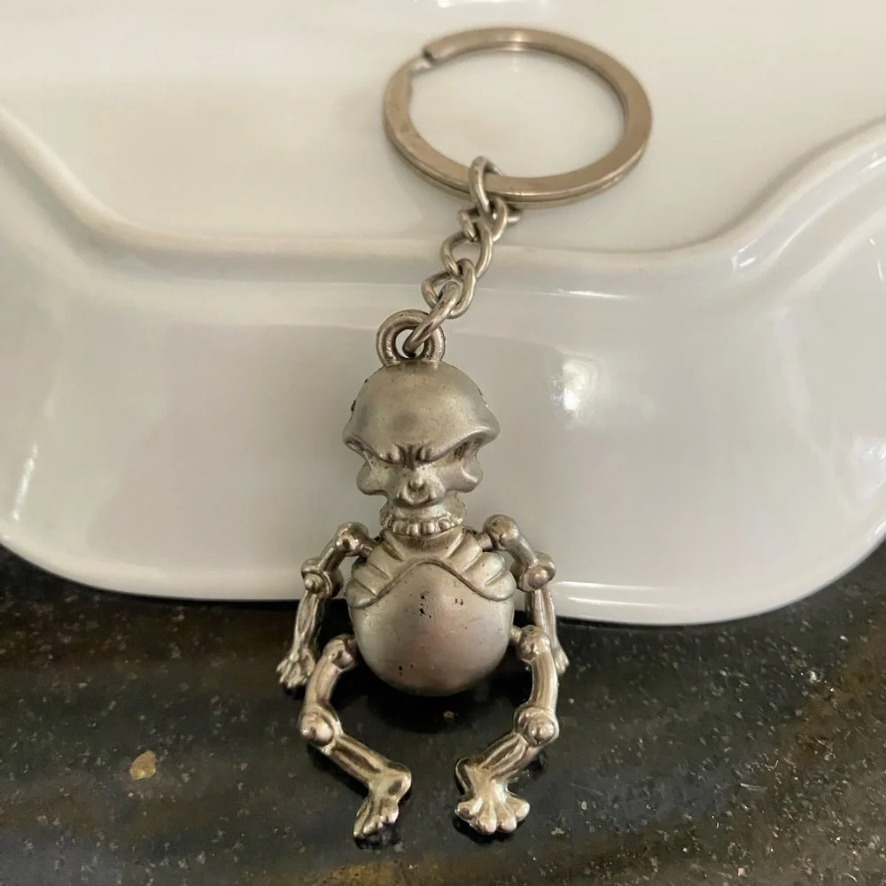 N/A silver skull